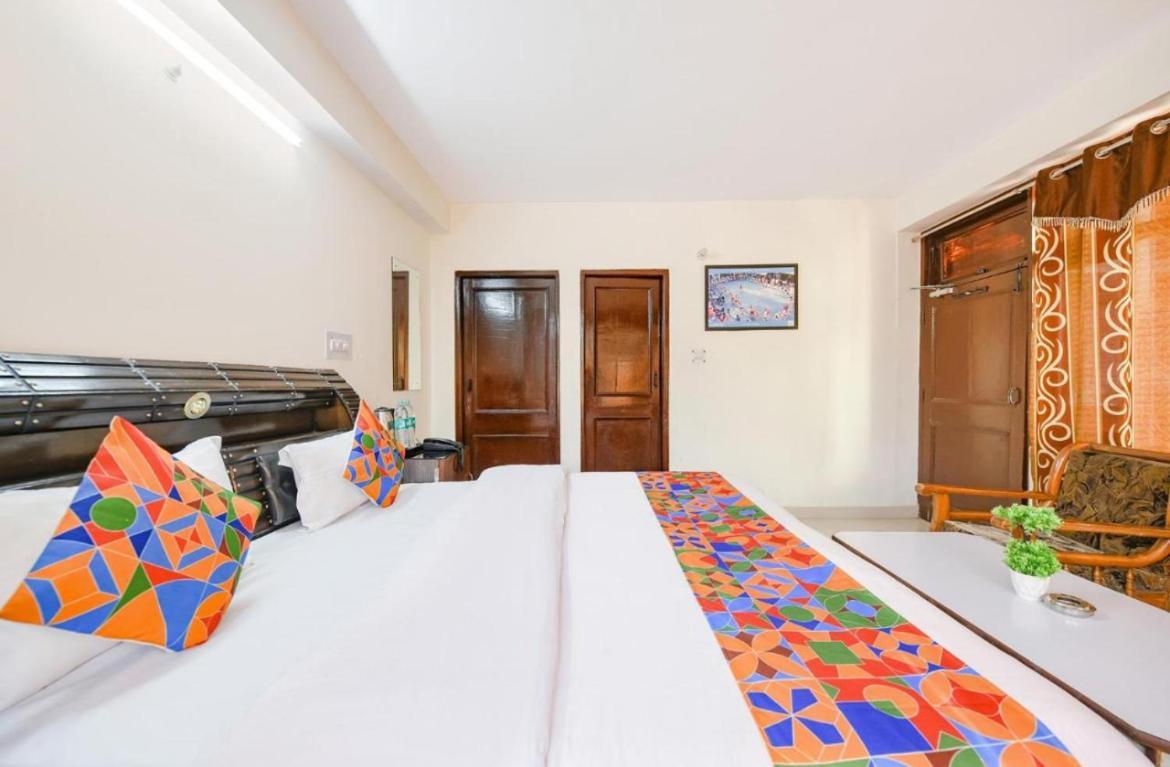 Hotel Gt International Tājganj Εξωτερικό φωτογραφία
