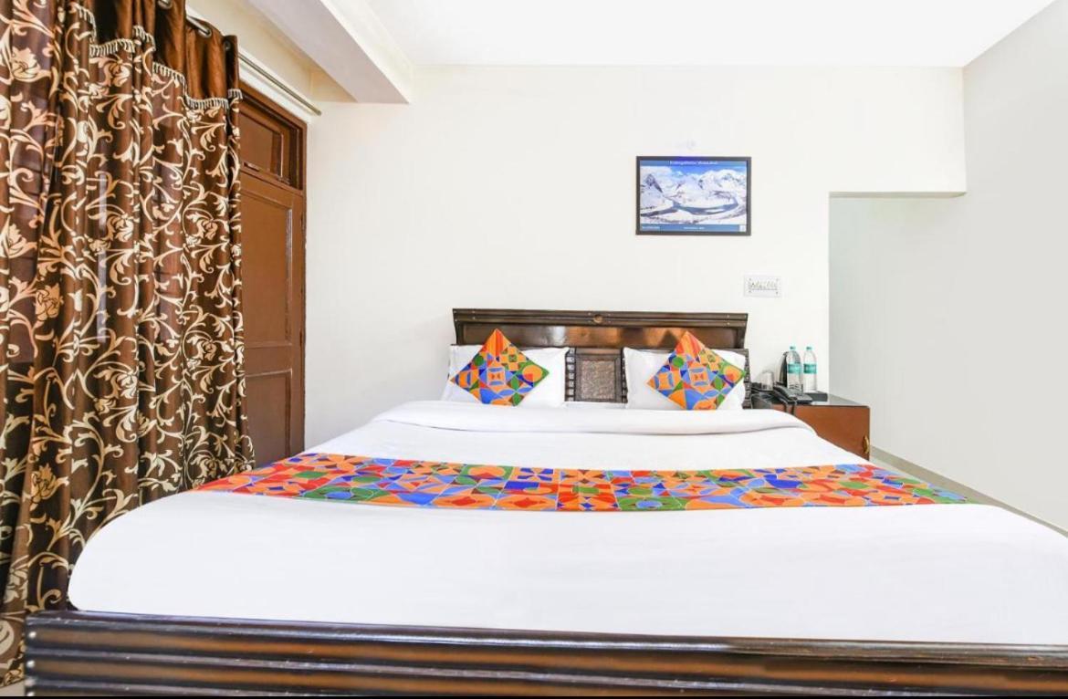 Hotel Gt International Tājganj Εξωτερικό φωτογραφία
